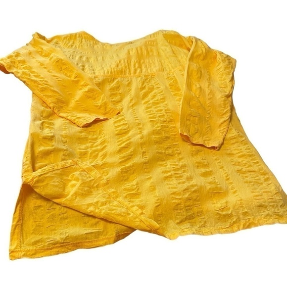 Bright Sunny Yellow Textured Top with Fold over neckline-slits on sides-Size 12 - Picture 15 of 16